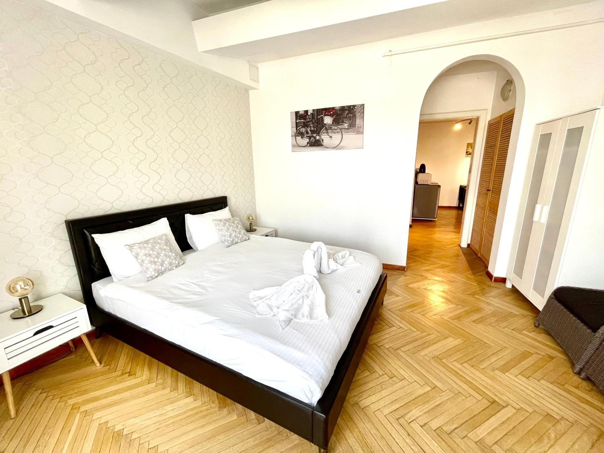 Metropole Apartments - Old City Bucarest Exterior foto